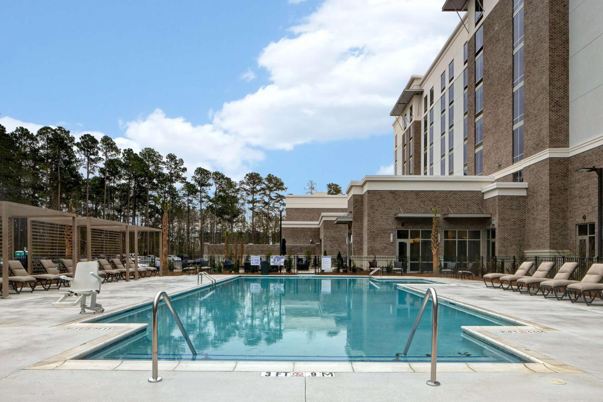 Hilton Garden Inn Summerville, Sc Exterior photo